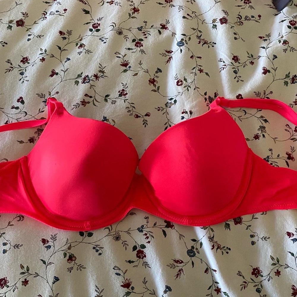 PINK bra